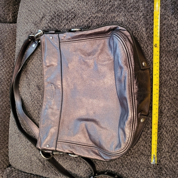 Metallic coach purse great shape see photos - Picture 2 of 11